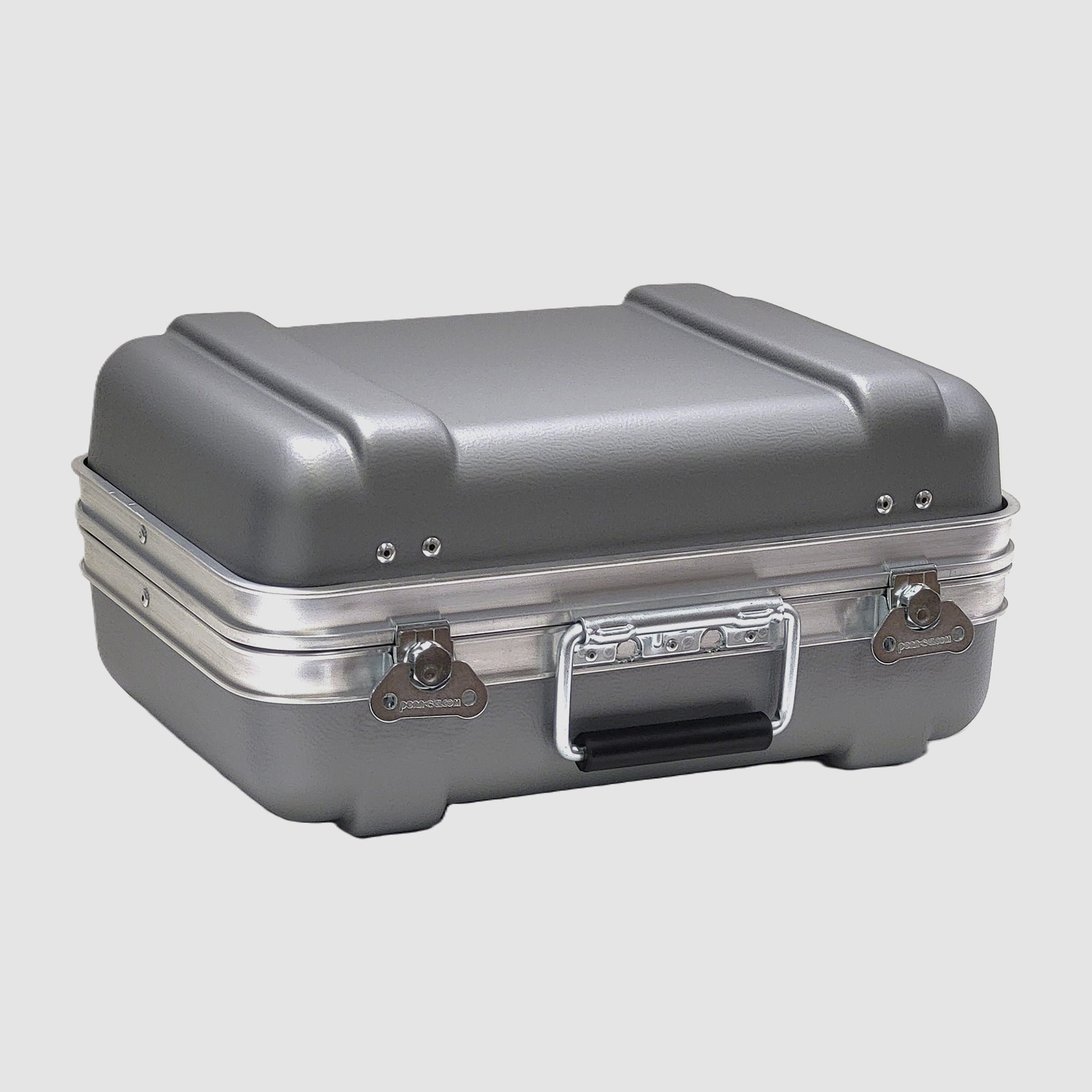 PARKER ストライプデザイン ケース グレー Parker – Caseman.com